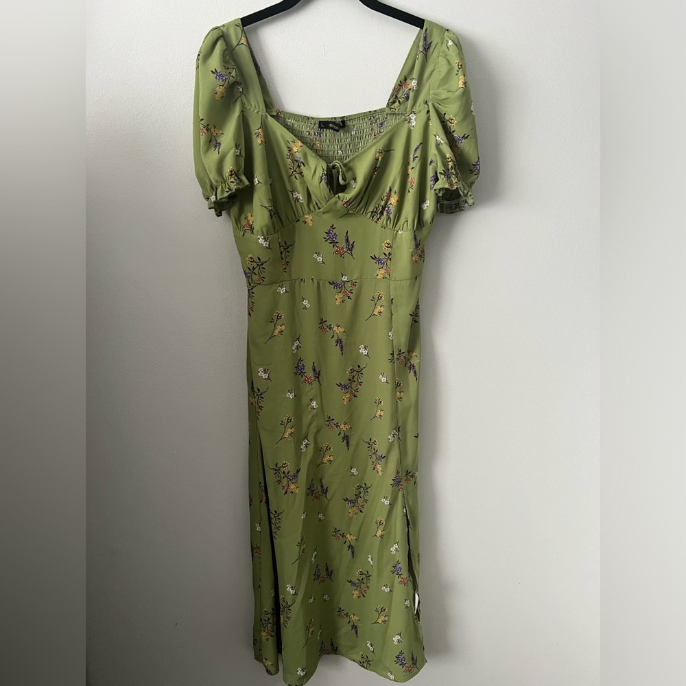 Green floral summer dress size large